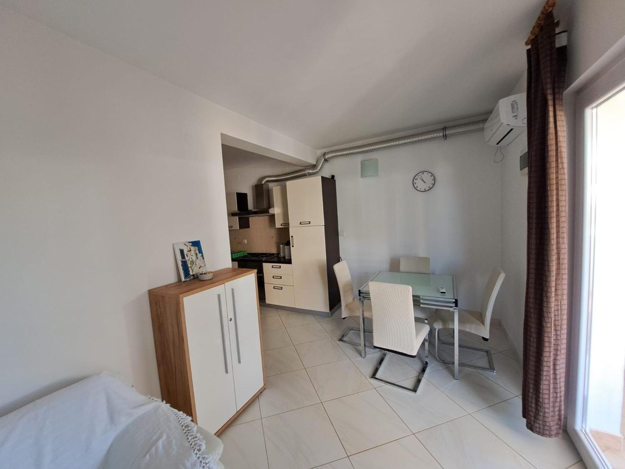 Apartments Maretic Mandre Exterior photo